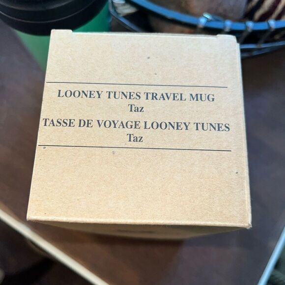 1990’s TAZ Travel Mug Cup Looney Tunes Twist On Lid*TASMANIAN Devil* NIB - Picture 5 of 5